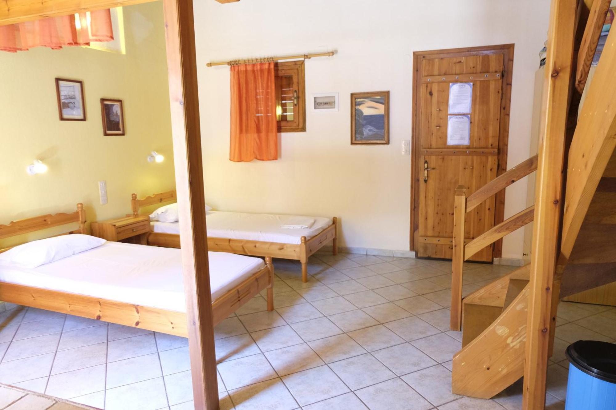 Taxiarchis Apartments Skiathos-Stadt Zimmer foto