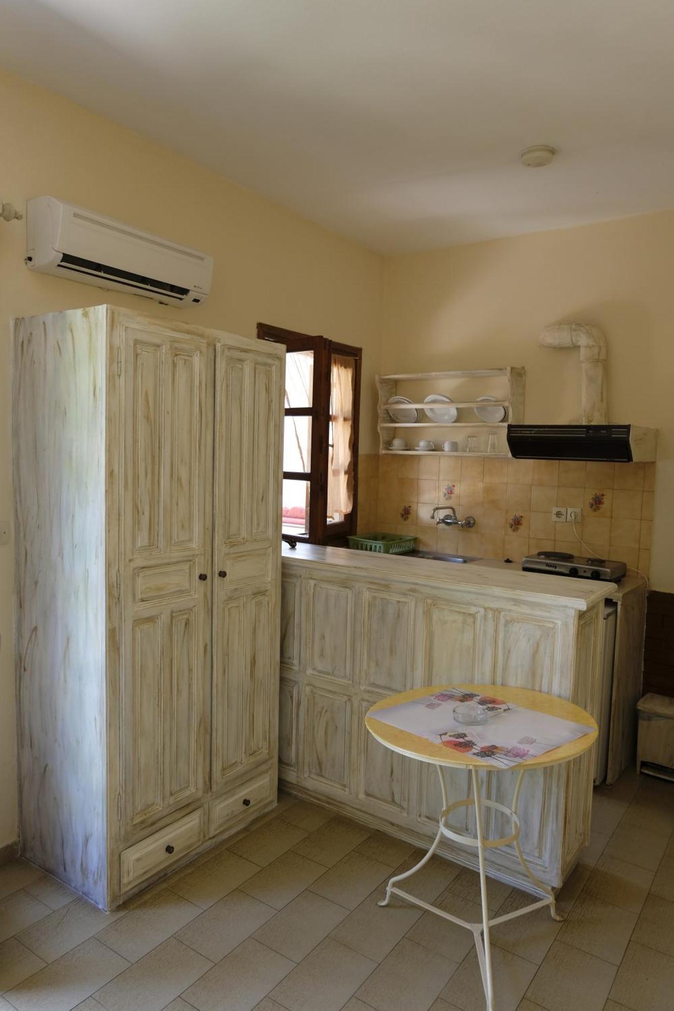 Taxiarchis Apartments Skiathos-Stadt Zimmer foto